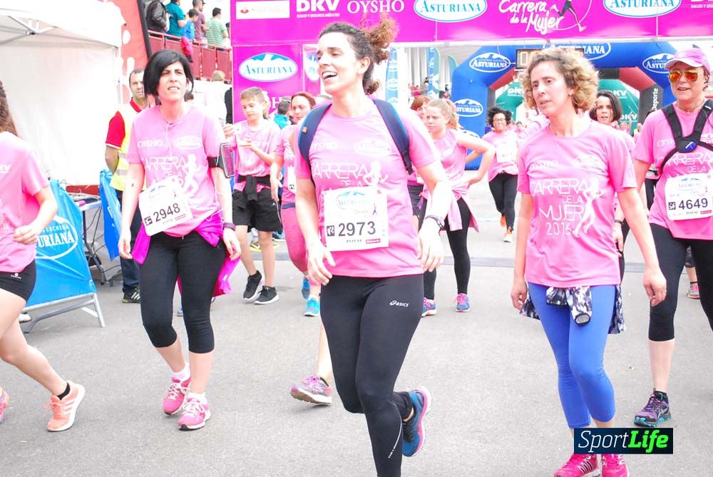 Carrera de la Mujer de Gijón meta 3 (de 41:44 a 45:40))