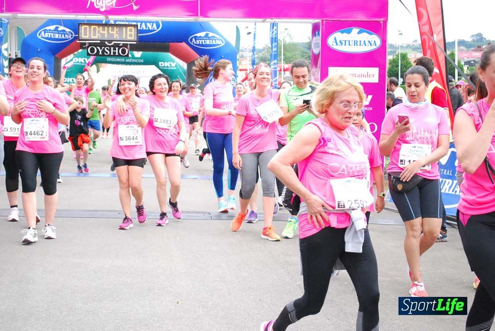 Carrera de la Mujer de Gijón meta 3 (de 41:44 a 45:40))