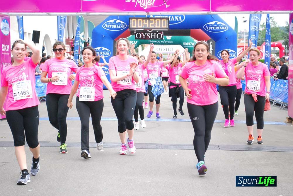 Carrera de la Mujer de Gijón meta 3 (de 41:44 a 45:40))