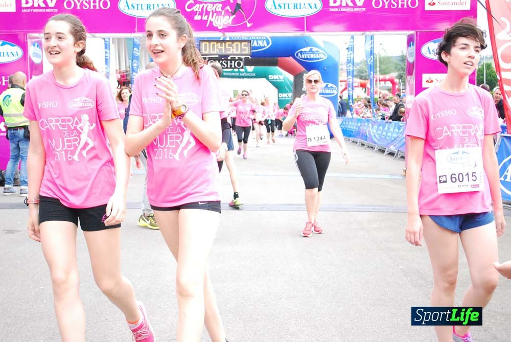 Carrera de la Mujer de Gijón meta 3 (de 41:44 a 45:40))