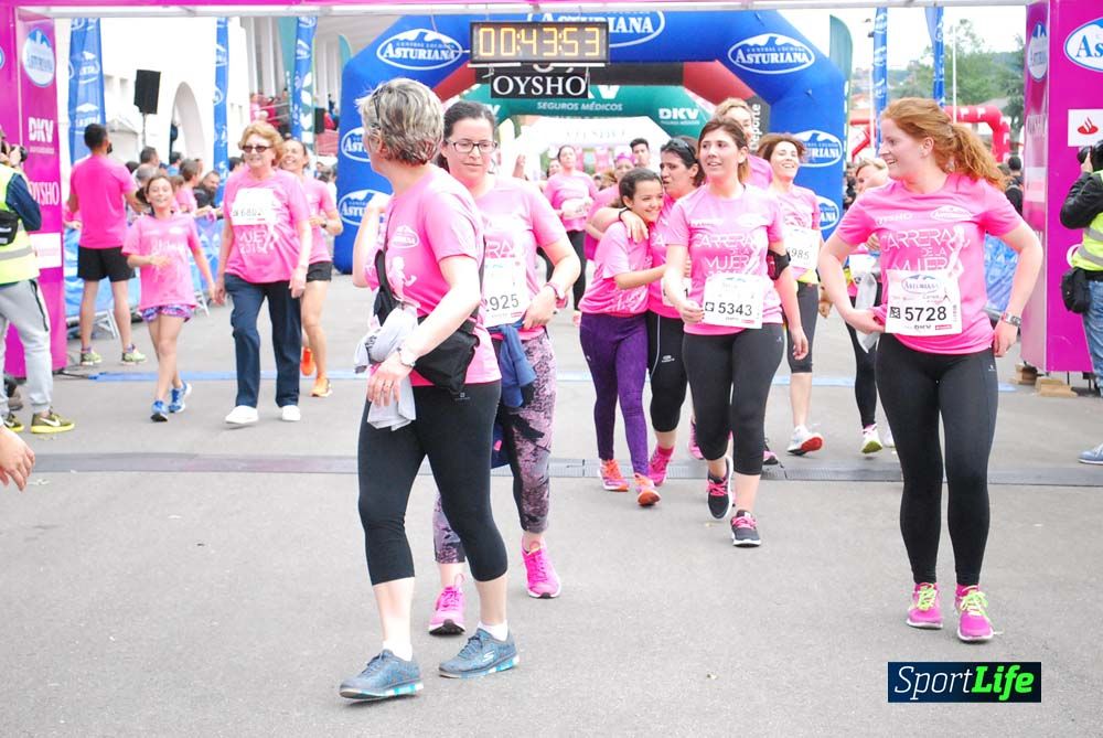 Carrera de la Mujer de Gijón meta 3 (de 41:44 a 45:40))