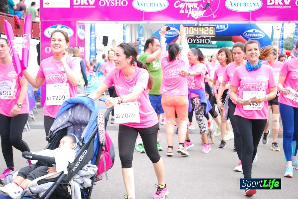 Carrera de la Mujer de Gijón meta 3 (de 41:44 a 45:40))