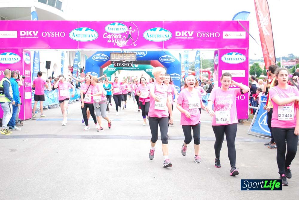 Carrera de la Mujer de Gijón meta 3 (de 41:44 a 45:40))