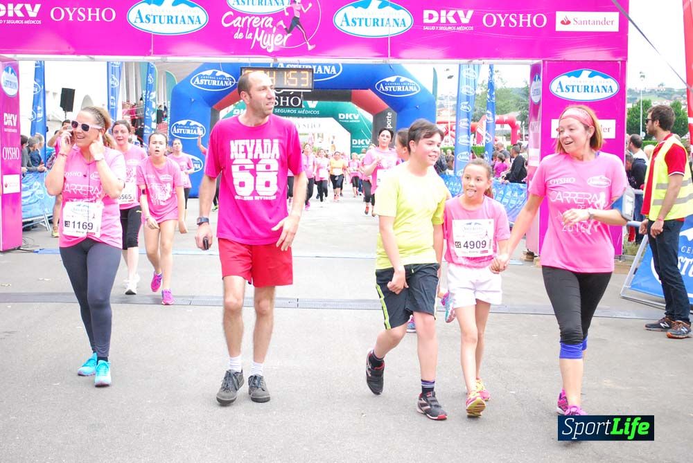 Carrera de la Mujer de Gijón meta 3 (de 41:44 a 45:40))