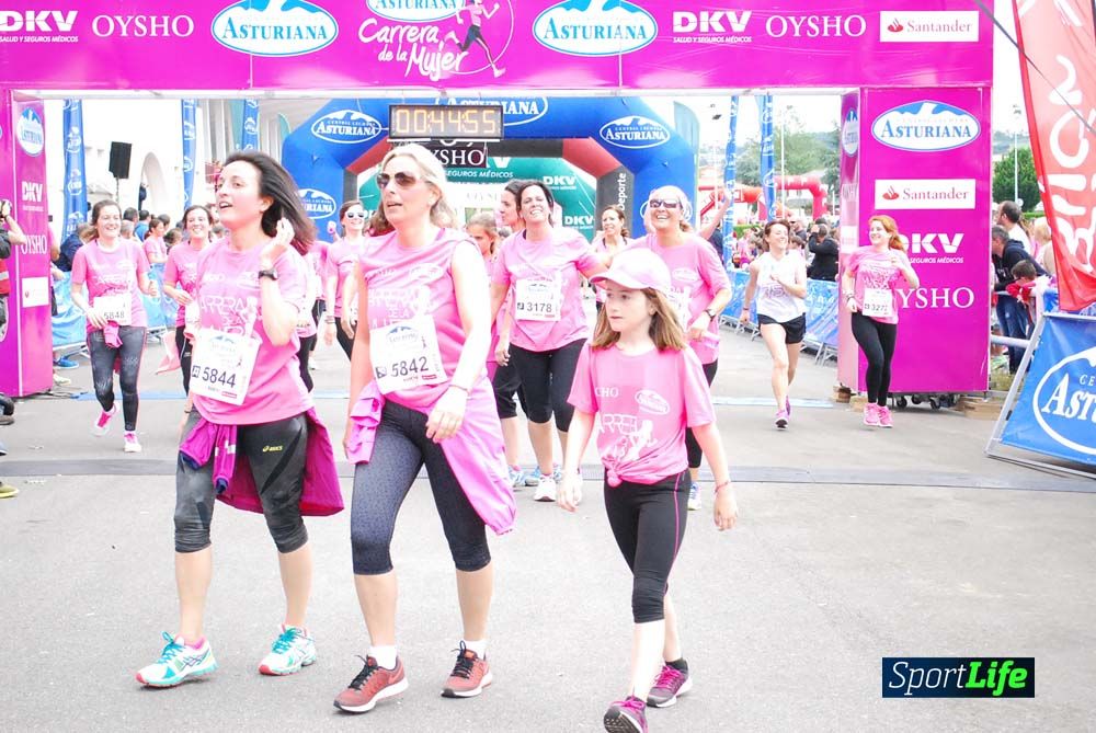 Carrera de la Mujer de Gijón meta 3 (de 41:44 a 45:40))