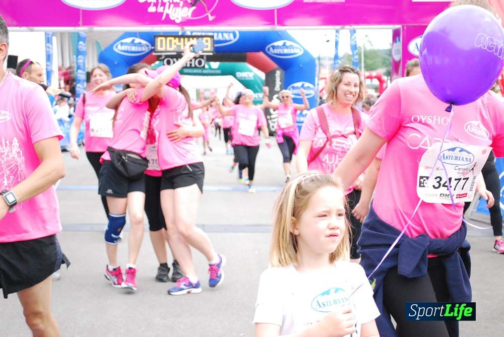Carrera de la Mujer de Gijón meta 3 (de 41:44 a 45:40))