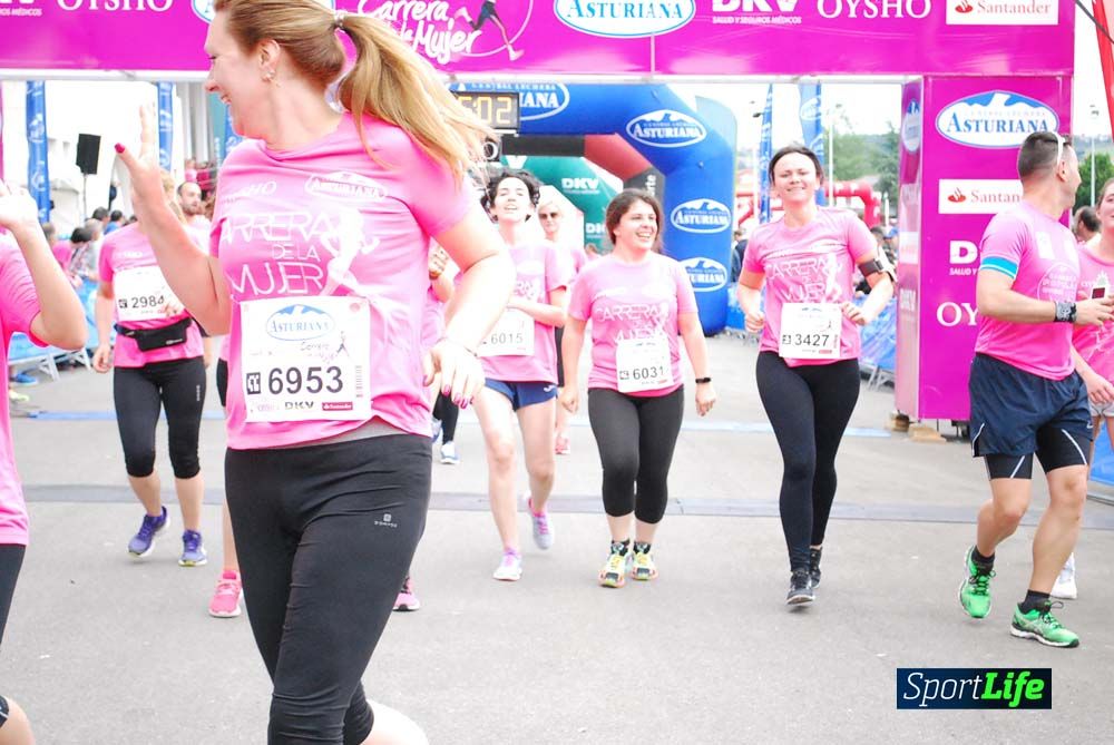 Carrera de la Mujer de Gijón meta 3 (de 41:44 a 45:40))
