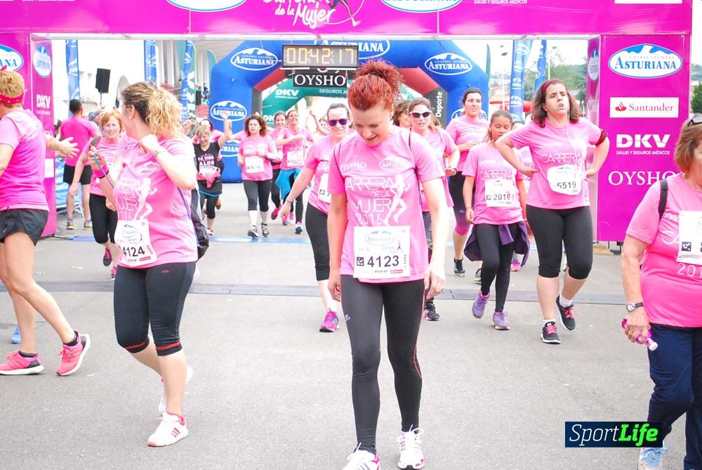 Carrera de la Mujer de Gijón meta 3 (de 41:44 a 45:40))