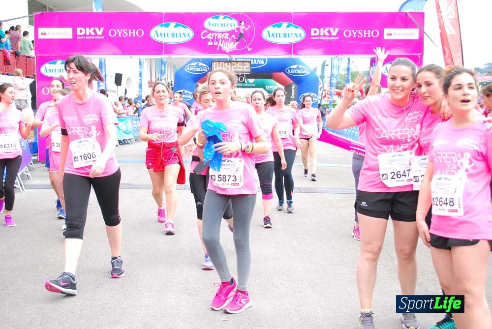 Carrera de la Mujer de Gijón meta 3 (de 41:44 a 45:40))