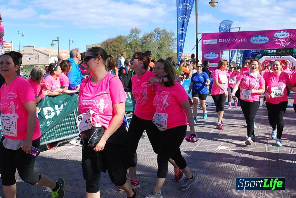 Carrera de la Mujer Valencia 2016: meta (de 1:22 a 1:32)