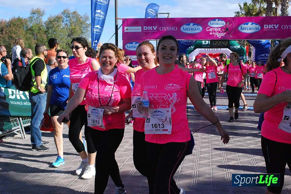 Carrera de la Mujer Valencia 2016: meta (de 1:22 a 1:32)