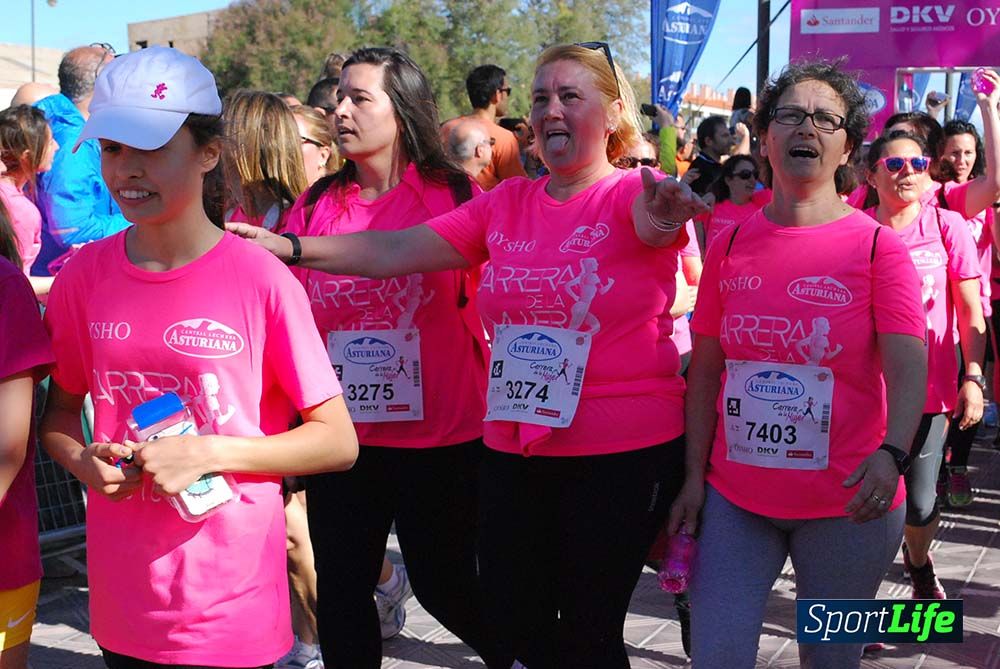 Carrera de la Mujer Valencia 2016: meta (de 1:22 a 1:32)