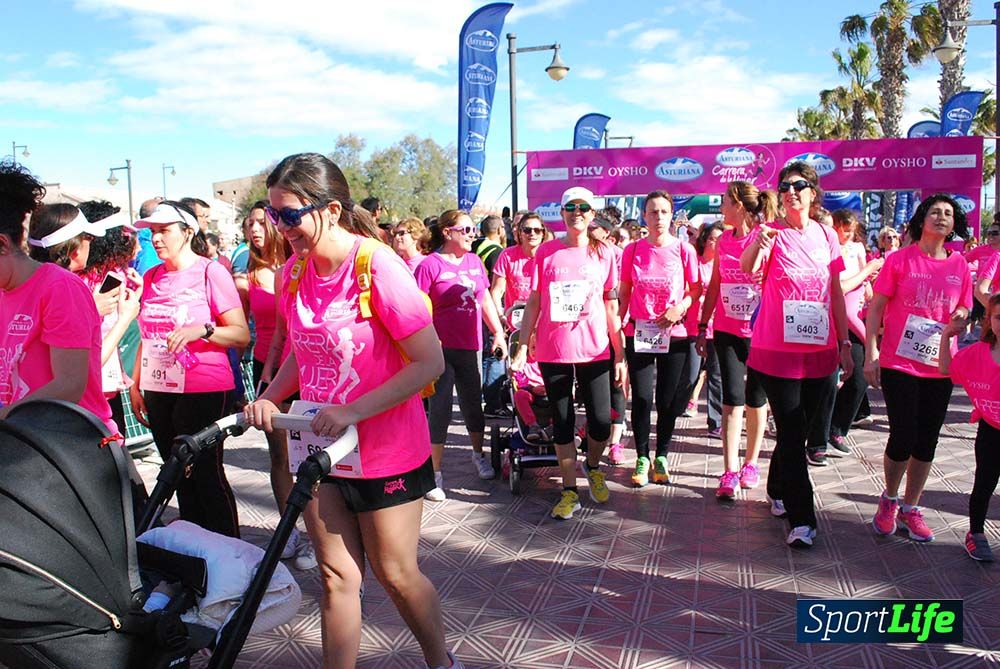 Carrera de la Mujer Valencia 2016: meta (de 1:22 a 1:32)