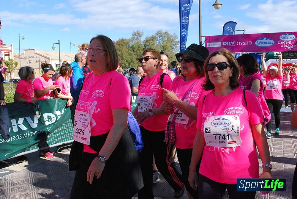 Carrera de la Mujer Valencia 2016: meta (de 1:22 a 1:32)