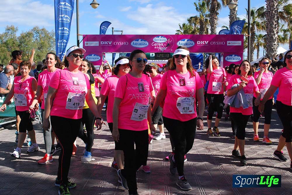 Carrera de la Mujer Valencia 2016: meta (de 1:22 a 1:32)