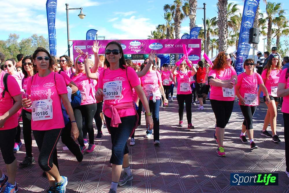Carrera de la Mujer Valencia 2016: meta (de 1:22 a 1:32)