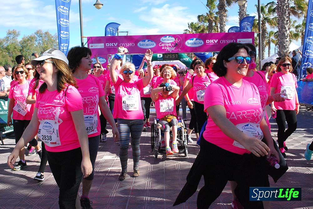 Carrera de la Mujer Valencia 2016: meta (de 1:22 a 1:32)
