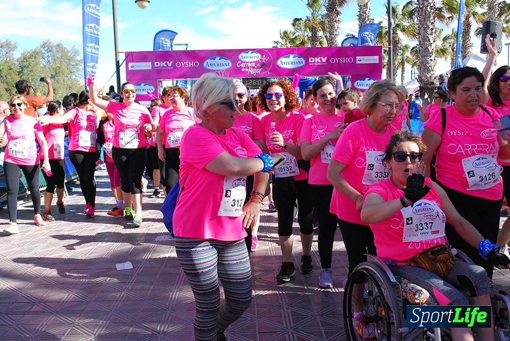 Carrera de la Mujer Valencia 2016: meta (de 1:22 a 1:32)