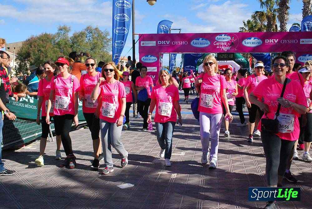 Carrera de la Mujer Valencia 2016: meta (de 1:22 a 1:32)