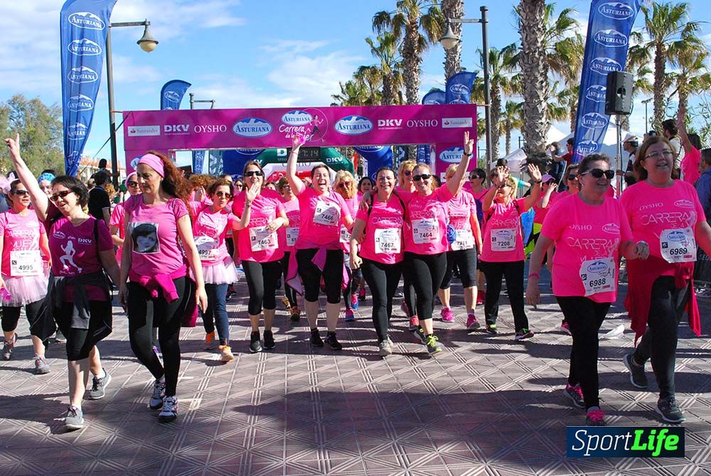Carrera de la Mujer Valencia 2016: meta (de 1:22 a 1:32)