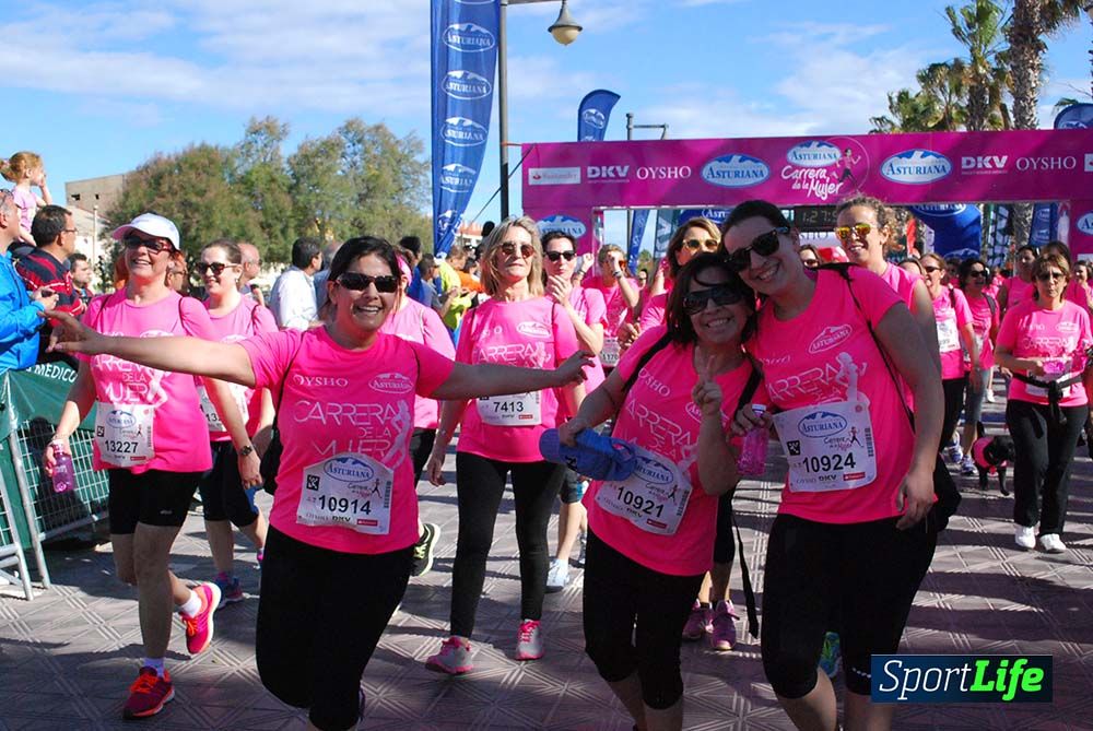 Carrera de la Mujer Valencia 2016: meta (de 1:22 a 1:32)