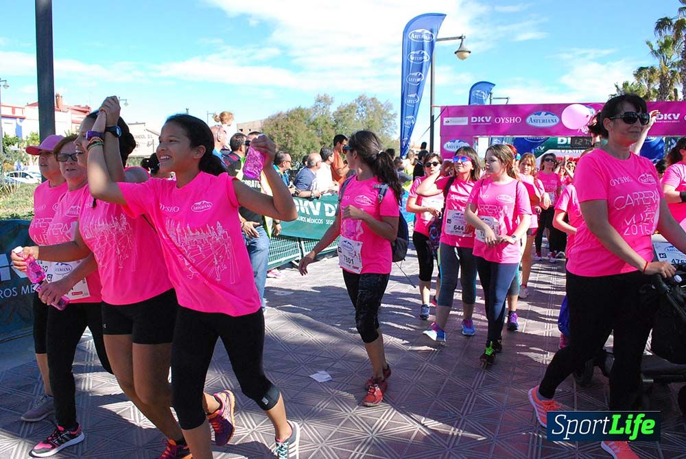 Carrera de la Mujer Valencia 2016: meta (de 1:22 a 1:32)