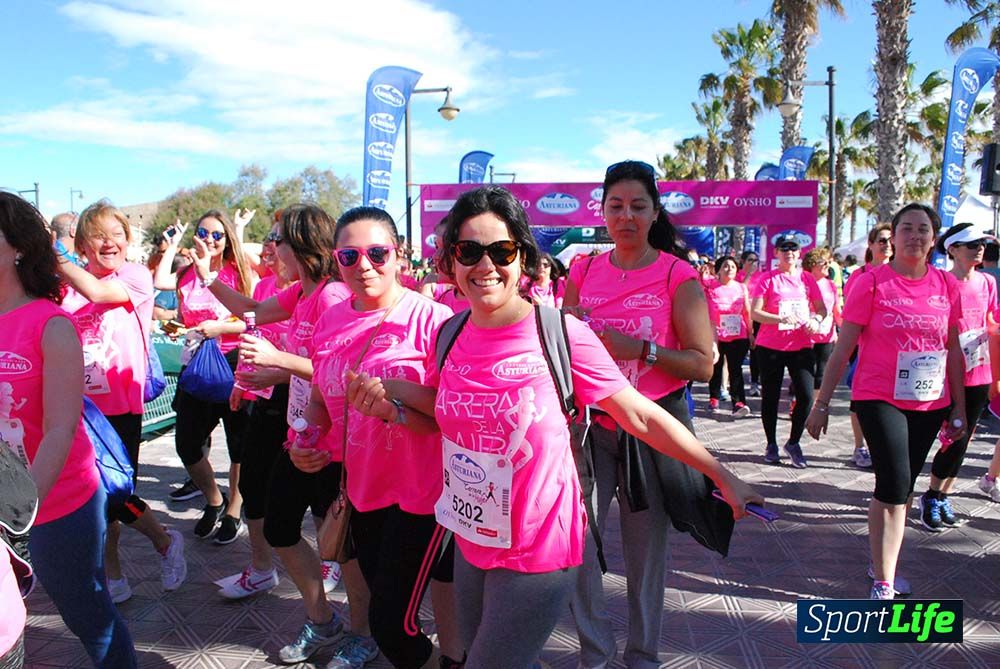 Carrera de la Mujer Valencia 2016: meta (de 1:22 a 1:32)
