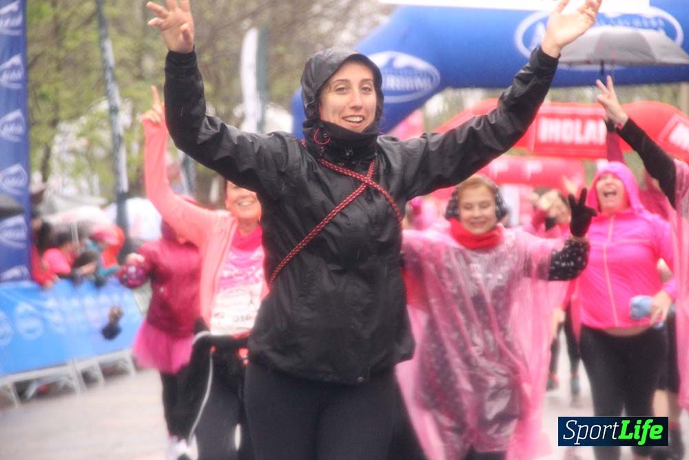 Carrera de la Mujer Madrid meta 5 Arco derecho de 10.16 a 10.33