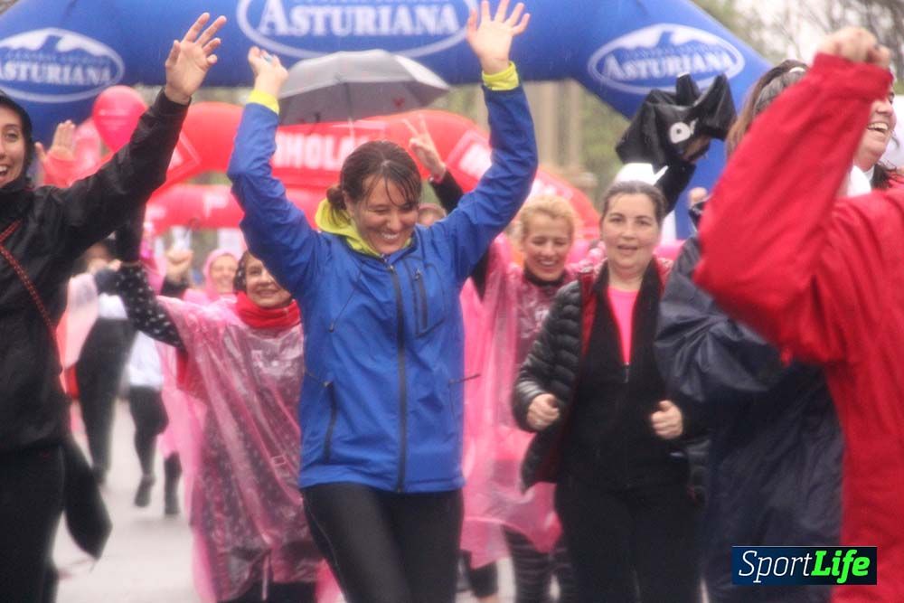 Carrera de la Mujer Madrid meta 5 Arco derecho de 10.16 a 10.33