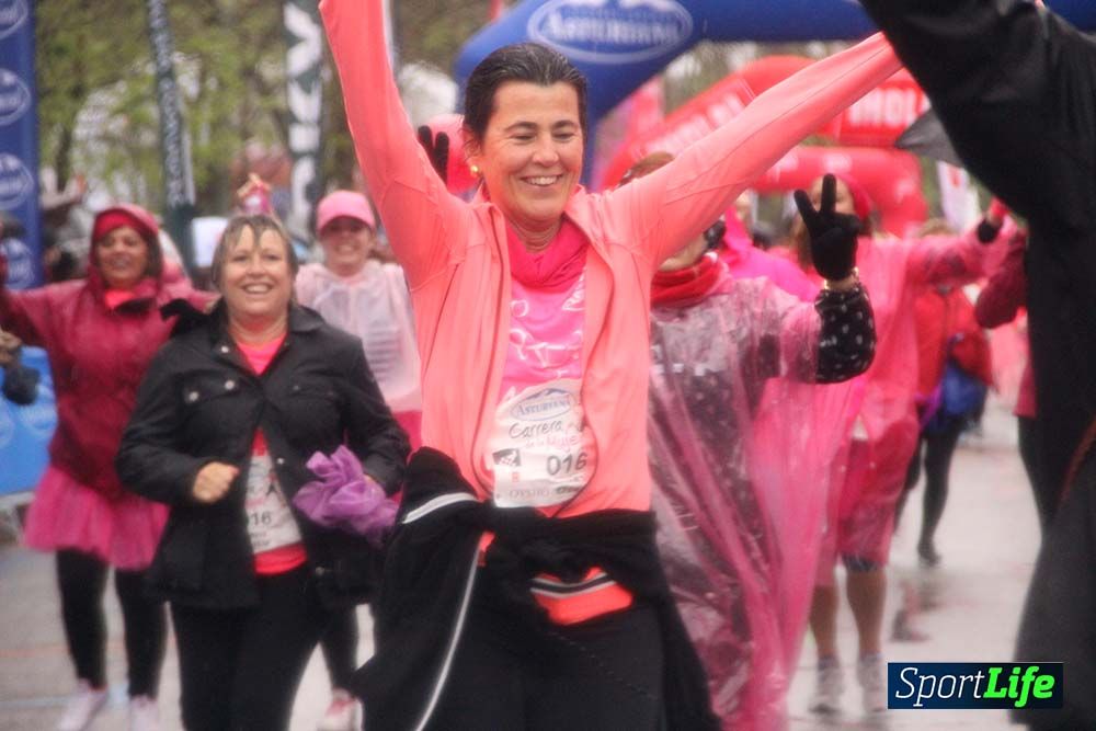 Carrera de la Mujer Madrid meta 5 Arco derecho de 10.16 a 10.33