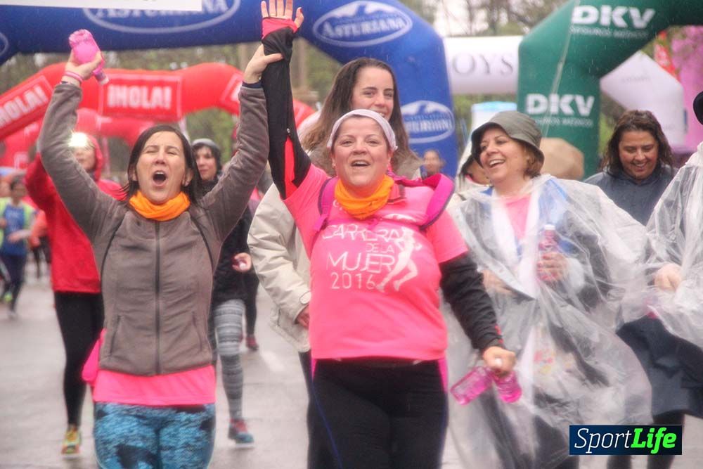 Carrera de la Mujer Madrid meta 5 Arco derecho de 10.16 a 10.33