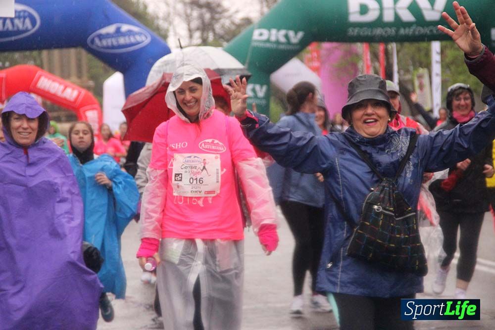 Carrera de la Mujer Madrid meta 5 Arco derecho de 10.16 a 10.33