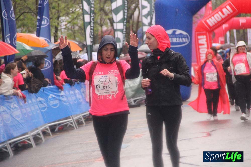 Carrera de la Mujer Madrid meta 5 Arco derecho de 10.16 a 10.33