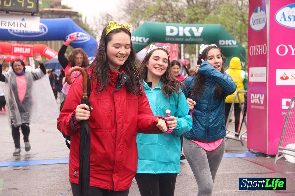 Carrera de la Mujer Madrid meta 5 Arco derecho de 10.16 a 10.33