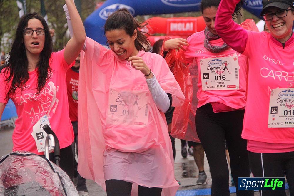 Carrera de la Mujer Madrid meta 5 Arco derecho de 10.16 a 10.33