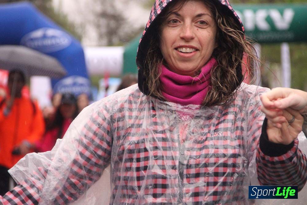 Carrera de la Mujer Madrid meta 5 Arco derecho de 10.16 a 10.33