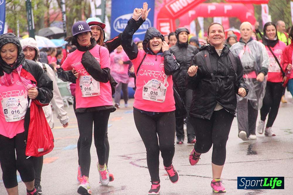 Carrera de la Mujer Madrid meta 5 Arco derecho de 10.16 a 10.33