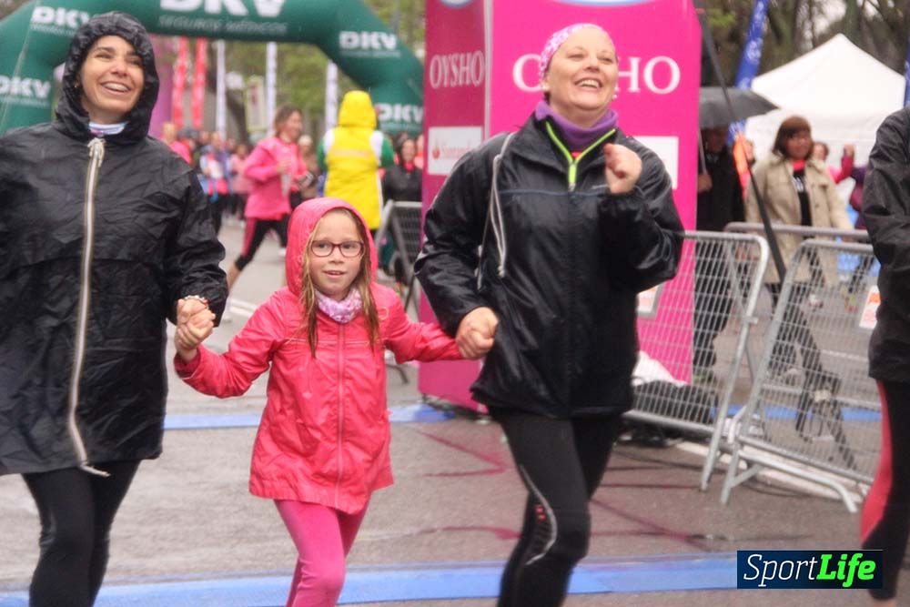 Carrera de la Mujer Madrid meta 5 Arco derecho de 10.16 a 10.33