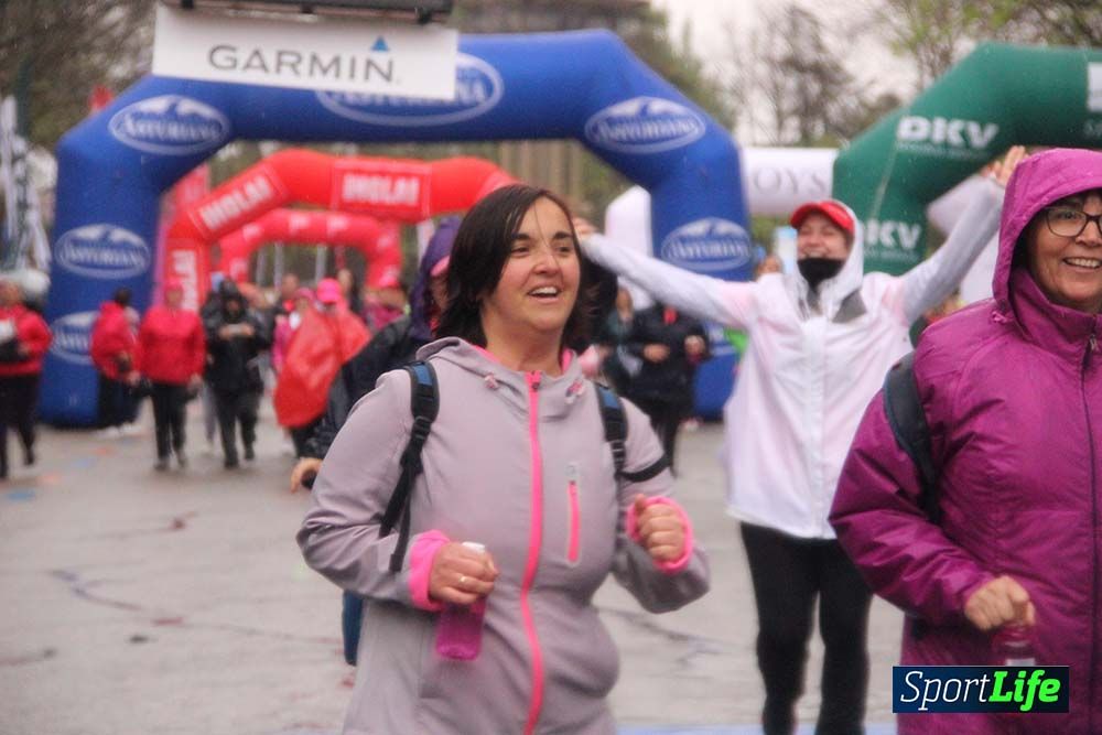 Carrera de la Mujer Madrid meta 5 Arco derecho de 10.16 a 10.33