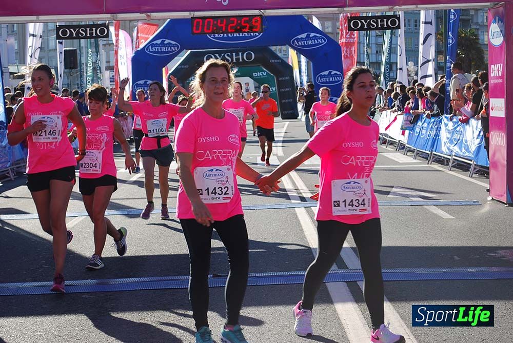 Carrera de la Mujer A Coruña meta 3 (de 00:40 a 00:45)