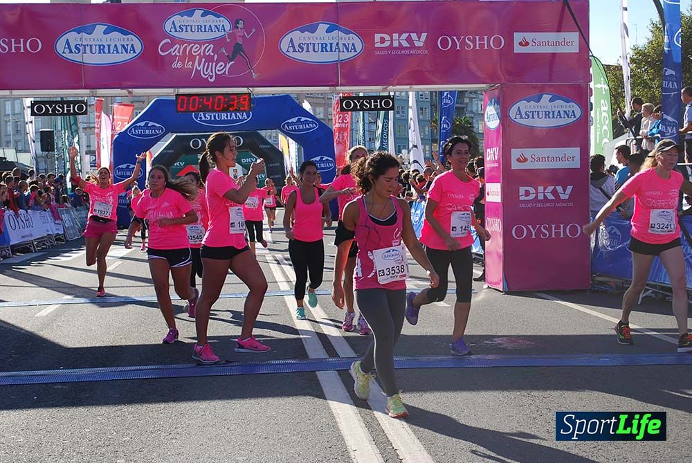 Carrera de la Mujer A Coruña meta 3 (de 00:40 a 00:45)