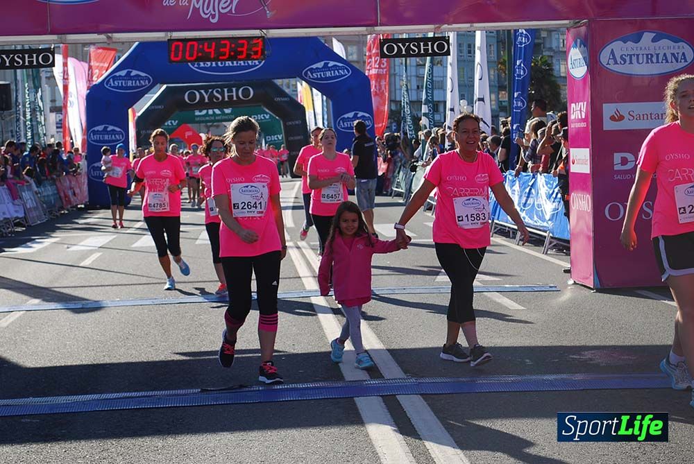 Carrera de la Mujer A Coruña meta 3 (de 00:40 a 00:45)