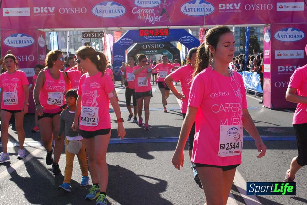 Carrera de la Mujer A Coruña meta 3 (de 00:40 a 00:45)