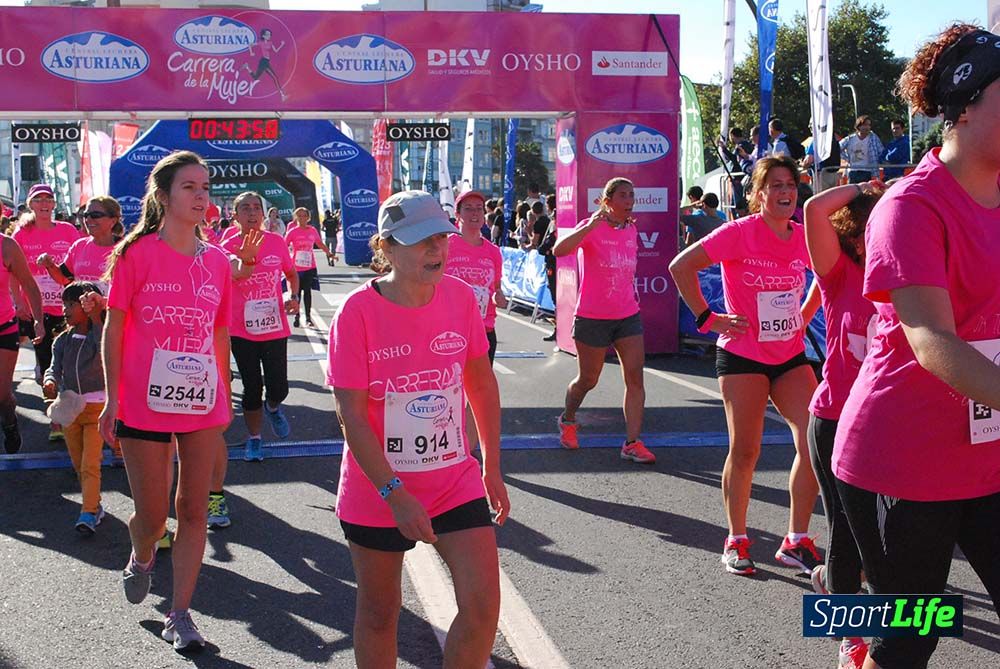 Carrera de la Mujer A Coruña meta 3 (de 00:40 a 00:45)