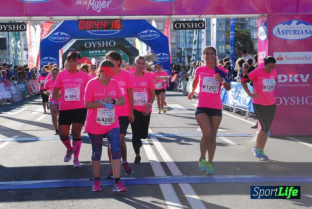Carrera de la Mujer A Coruña meta 3 (de 00:40 a 00:45)