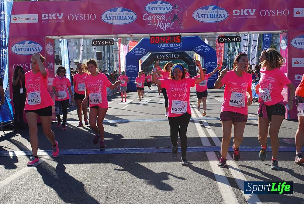 Carrera de la Mujer A Coruña meta 3 (de 00:40 a 00:45)