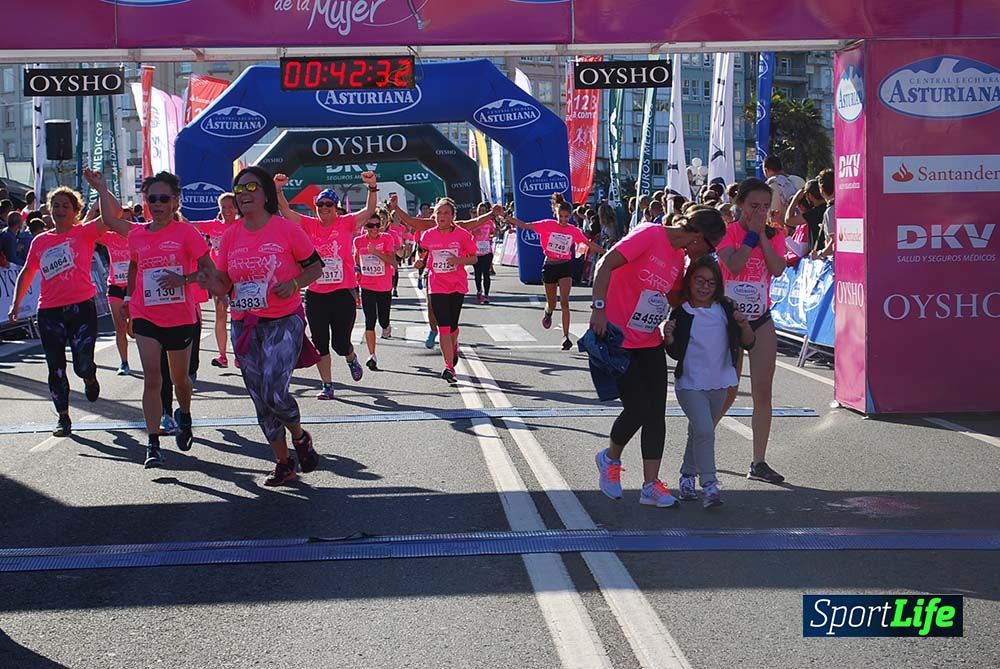 Carrera de la Mujer A Coruña meta 3 (de 00:40 a 00:45)