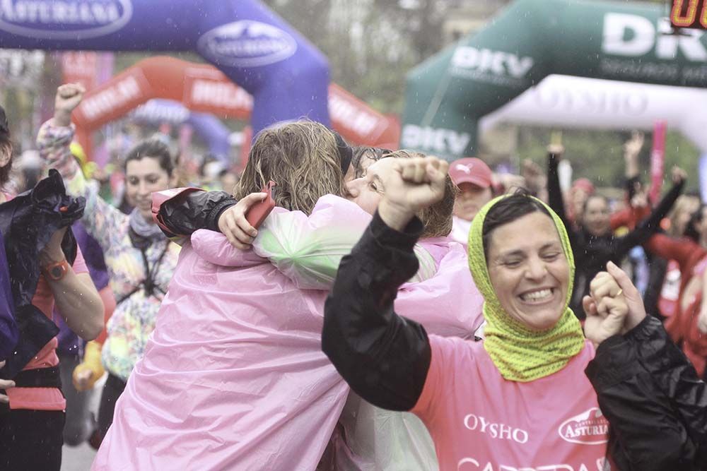 Carrera de la Mujer Madrid Meta 10 Arco izquierdo de 9.48 a 10.00