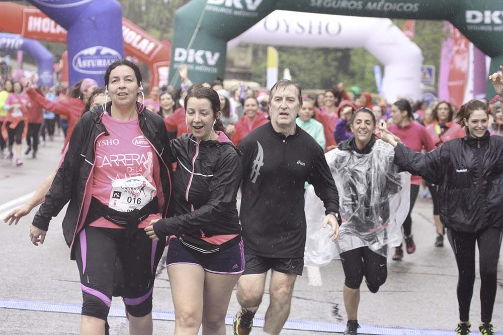 Carrera de la Mujer Madrid Meta 10 Arco izquierdo de 9.48 a 10.00