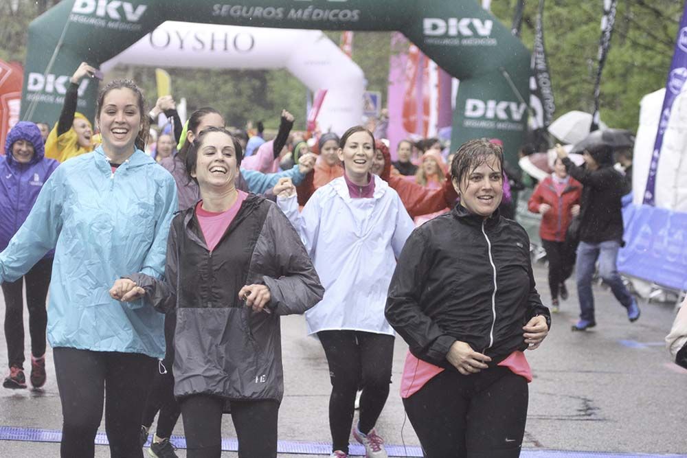 Carrera de la Mujer Madrid Meta 10 Arco izquierdo de 9.48 a 10.00